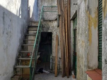 Casa PH en venta en Remedios de Escalada Oeste