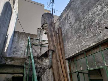 Casa PH en venta en Remedios de Escalada Oeste