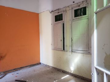 Casa PH en venta en Remedios de Escalada Oeste