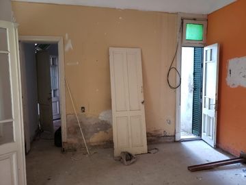 Casa PH en venta en Remedios de Escalada Oeste