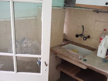 Casa PH en venta en Remedios de Escalada Oeste