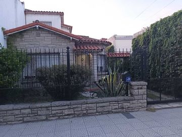 Chalet en venta en Wilde Centro