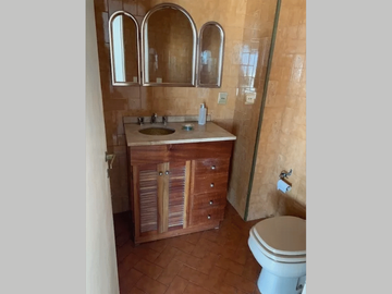 Departamento en Venta en Villa Crespo 5 ambientes 3 baños 120 m2 c balcón, al frente - Corrientes 5600