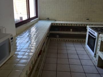 QUINTA RESIDENCIAL TEQUES  con acceso al lago