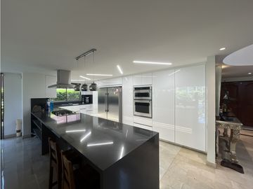 Casa para la Venta en Envigado Benedictinos