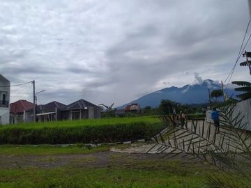 Jual Rumah Dua Lantai Bogor Lokasi Stategis Bonus Kanopi