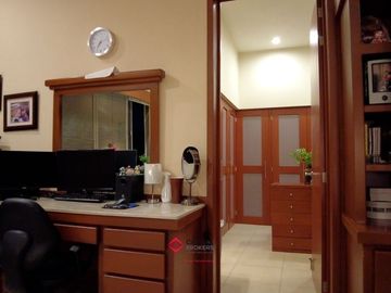 Casa de Lujo con Alberca en Venta en Colinas de San Javier Villa Universitaria