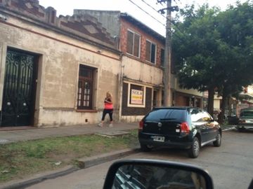 Casa 3 ambientes en ph a reciclar !
