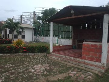 casa en venta en barú. Cod V15