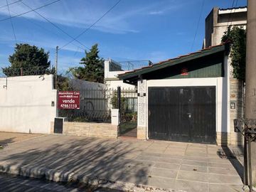 Casa en venta en Villa Ballester