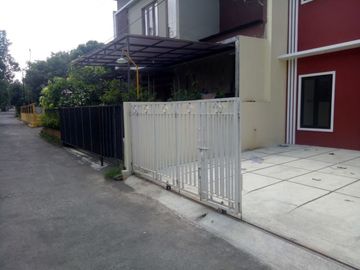 Rumah 2 Lantai Siap Huni Utara PLN Banteng & Dekat Puskesmas Ngaglik