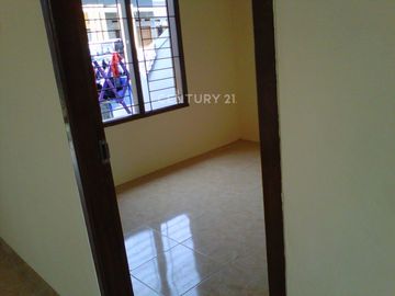 Disewakan Rumah Tinggal Di Perumahan Pesona Teratai 1 Strategis