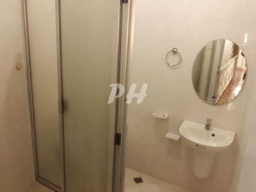 Teachers Village Townhouse For Sale At 11.5M PH915 A