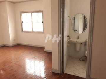 Teachers Village Townhouse For Sale At 11.5M PH915 A