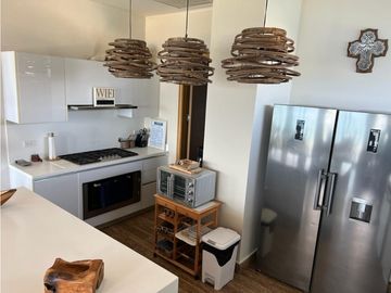 LUJOSO APARTAMENTO EN PLAYA ESCONDIDA - 6300DA