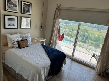 LUJOSO APARTAMENTO EN PLAYA ESCONDIDA - 6300DA