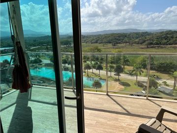 LUJOSO APARTAMENTO EN PLAYA ESCONDIDA - 6300DA