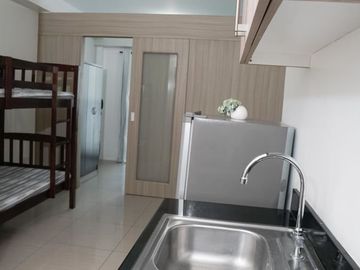 SHORE08XXB: For Sale Fully Furnished 1BR Unit with Balcony and Parking at Shore Residences, Pasay
