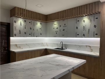 VENDO HERMOSA CASA EN MOCOLI