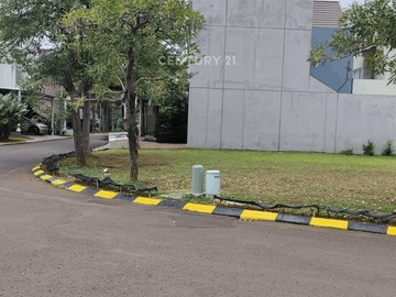 Kaveling Luas Dekat Pintu Utama Cluster Thames JGC Jakarta Timur