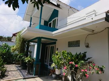 Rumah 2 lantai lahan luas dekat kampus Universitas Brawijaya dijual di sukarno hatta Malang