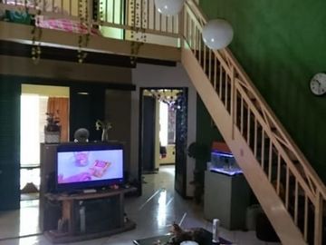 Rumah 2 lantai lahan luas dekat kampus Universitas Brawijaya dijual di sukarno hatta Malang