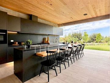 Casa en Venta en Condominio Hacienda de Chicureo
