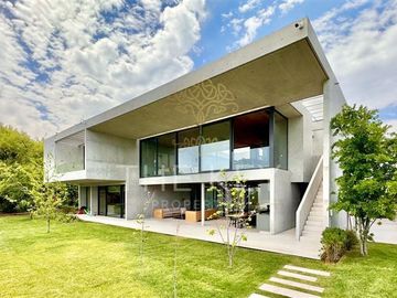 Casa en Venta en Condominio Hacienda de Chicureo