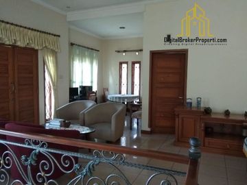 rumah MEWAH MEGAH di komplek gumuruh turangga kota bandung | LORIZK