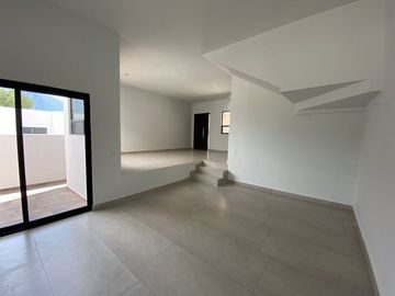 ST VENTA DE CASA DE LUJO EN ALAMOSUR SANTIAGO