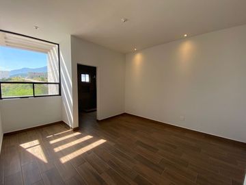 ST VENTA DE CASA DE LUJO EN ALAMOSUR SANTIAGO