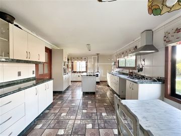 PARCELA EN VENTA EN TEMUCO CON GRAN CASA Y EXCELENTE QUINCHO