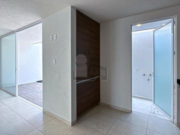 Residencia nueva a una cuadra de Av. Tecnológico en Metepec