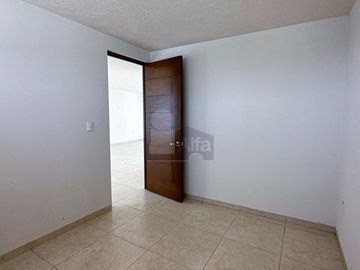 Residencia nueva a una cuadra de Av. Tecnológico en Metepec
