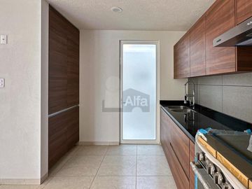 Residencia nueva a una cuadra de Av. Tecnológico en Metepec