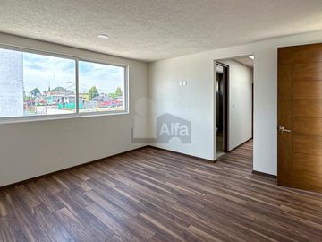 Residencia nueva a una cuadra de Av. Tecnológico en Metepec