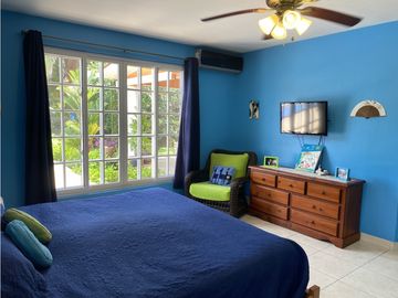Casa en Venta- San Marino Ocean Front