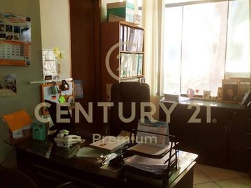 ALQUILO AMPLLIAS OFICINAS AV.LOS PLATINOS LOS OLIVOS 210 m2
