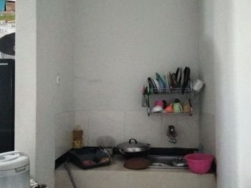 renov total.. rumah medokan asri 1M negoo