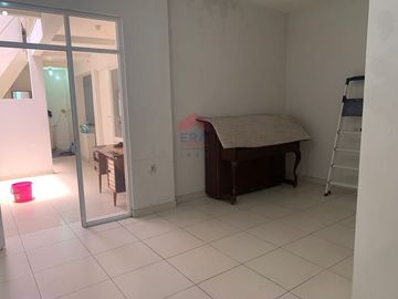 Rumah siapa huni di jalan pangarang masuk gang