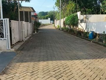 Rumah selangkah ke keramaian lokasi belakang pasar Ace Mijen Semarang Barat