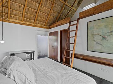 Casa Lora