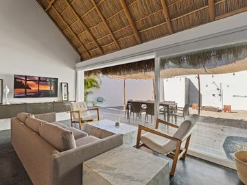 Casa Lora