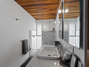 Casa Lora