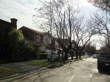 INTERESANTE CHALET EN ZONA RESIDENCIAL