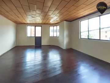 Casa de venta en Parque de Miraflores – código:14924