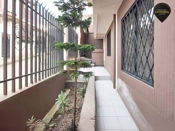 Casa de venta en Parque de Miraflores – código:14924