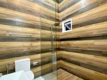 5 Bedrooms HOUSE and LOT FOR SALE in Greenwoods Executive Village, Pasig City