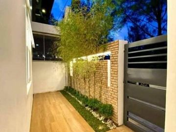 5 Bedrooms HOUSE and LOT FOR SALE in Greenwoods Executive Village, Pasig City