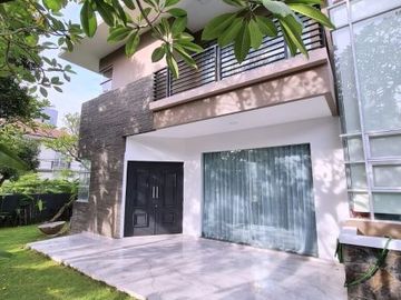 DIJUAL RUMAH MODERN di Jl PERMATA HIJAU, KEBAYORAN LAMA, JAKSEL